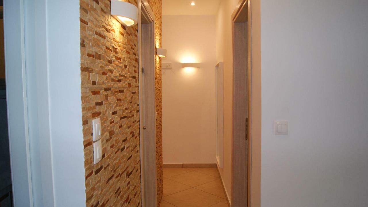 Brand New Luxury Apartment เทสซาโลนิกิ ภายนอก รูปภาพ